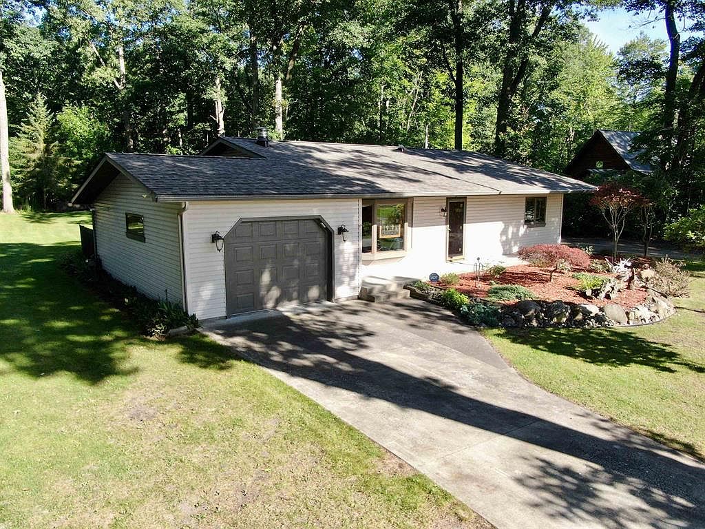 1528 Douglas Dr, Tawas City, MI 48763 MLS 77080010047 Zillow