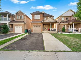 21 Chalkfarm Cres, Brampton, ON L7A 3V8