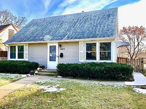 7605 Edgebrook Dr Photo 1