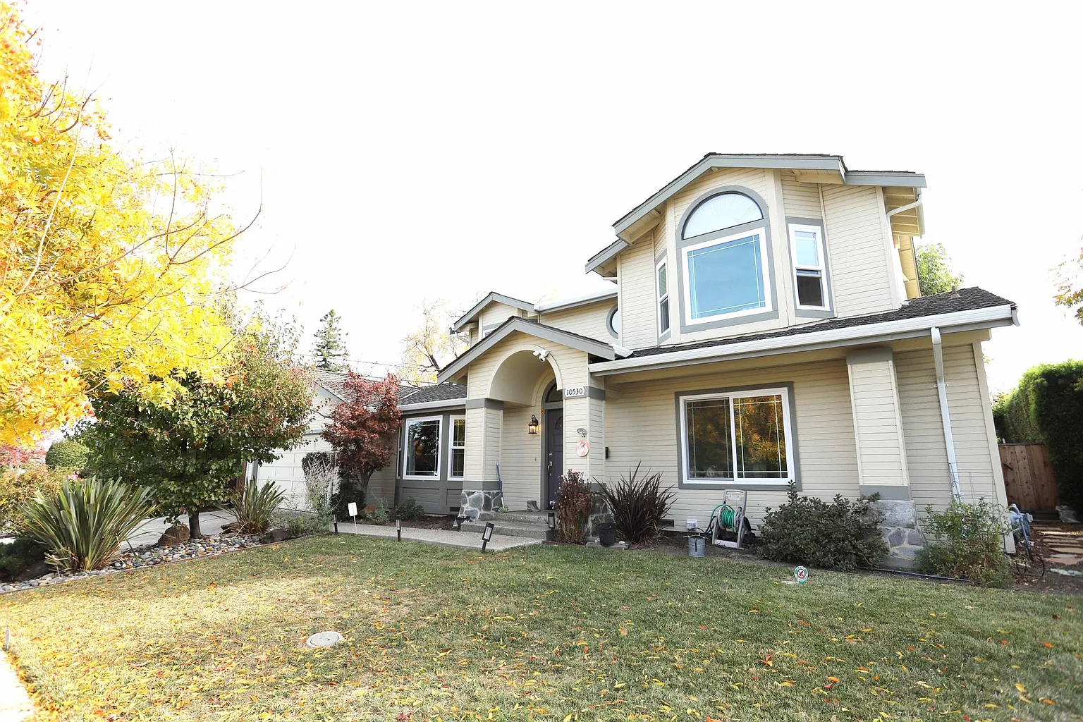 10530 Pineville Ave photo 1