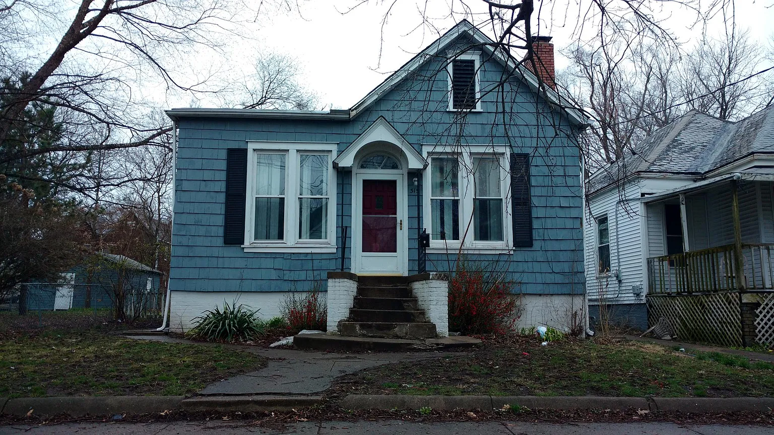 315 E Arcadia Ave photo 1