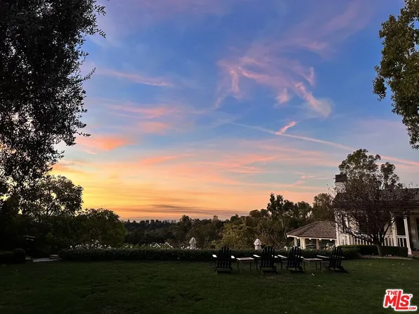1267 Villa Woods Dr, Pacific Palisades, CA 90272
