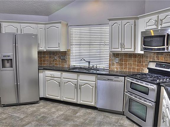2nd image of 22418 Mosswillow Ln