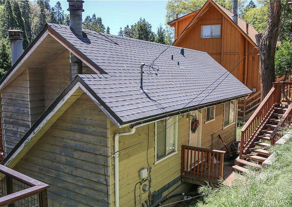 1st image of 807 Virginia Ct