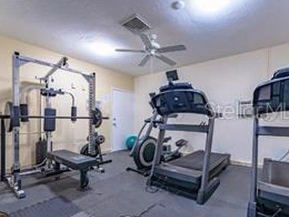 5th image of 2662 Woodgate Ln