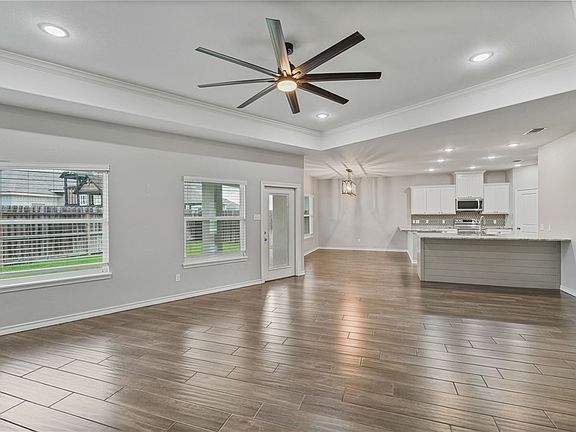 5th image of 107 Prestwick Dr