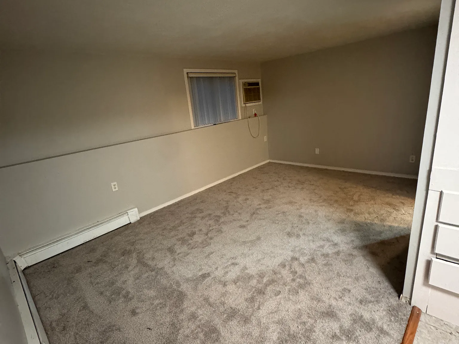 221 W Flint St — Photo 2