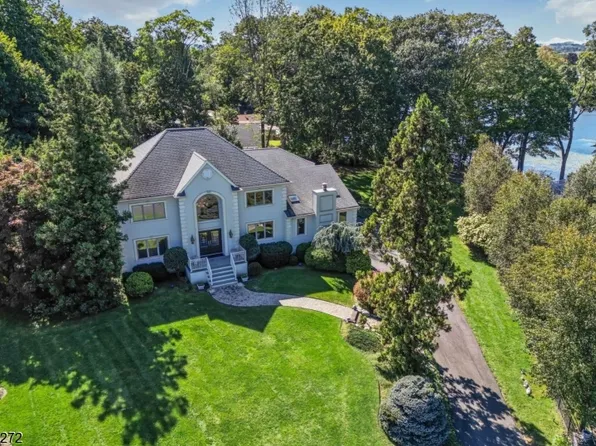 11 Noreen Ln, Wayne Twp., NJ 07470