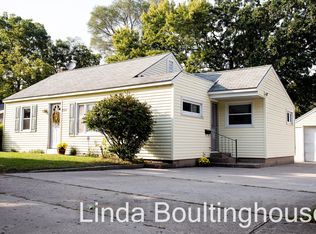 806 E Pearl St, Greenville, MI 48838