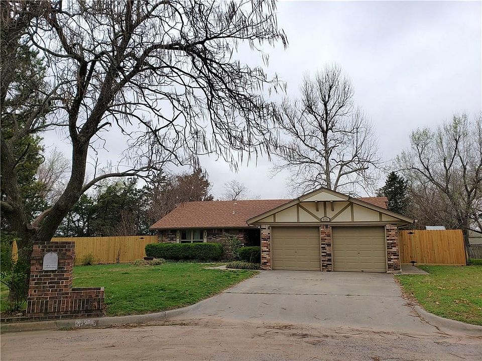 1st image of 8124 Westwood Cir