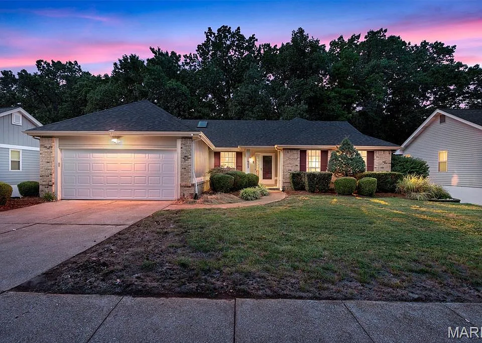 1409 Oakhall Manor Ct