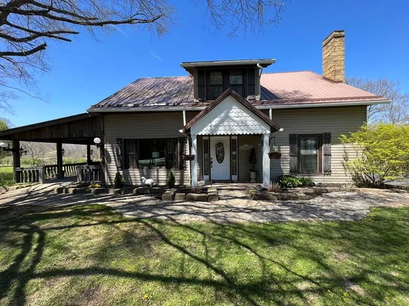 7375 Hinton Rd, Lerona, WV 25971