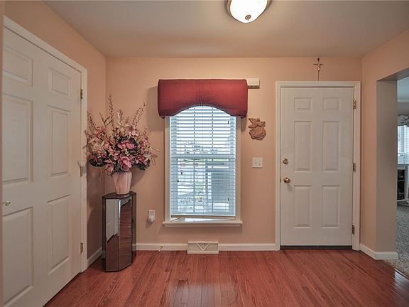 2nd image of 774 Biltmore Ave
