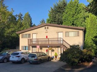 15620 8th Ave SW #4, Seattle, WA 98166