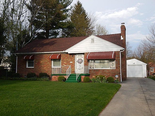 1st image of 452 Gerald Ave