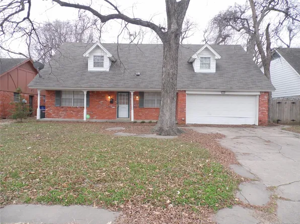 2122 E 52nd St S, Tulsa, OK 74105