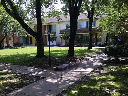 700 E 1st St Photo 1