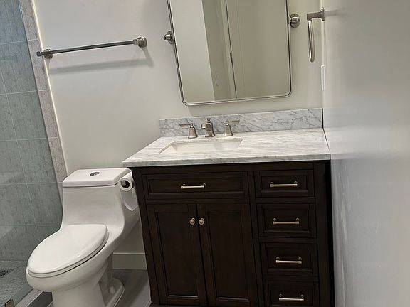 4th image of 22706 Cantlay St