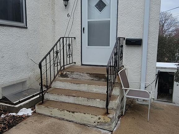 Personal entrance to your apartment