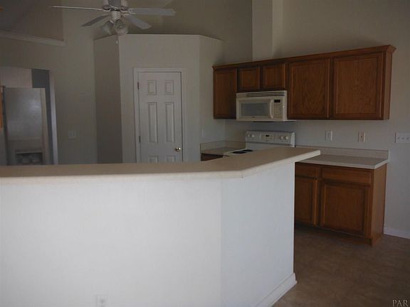 5th image of 3430 Esplanade Dr