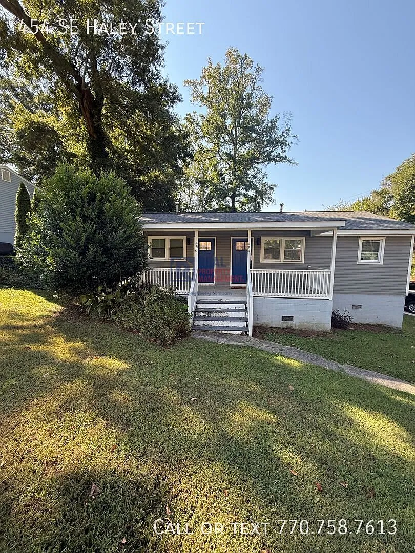 2 bed, 1.0 bath, 700 sqft, $1,695 — Photo 1