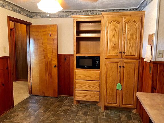 5th image of 4431 Boyd Ave