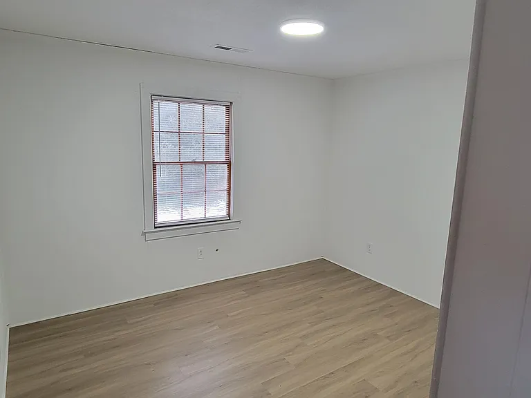 5428 Sidbury Rd — Photo 10