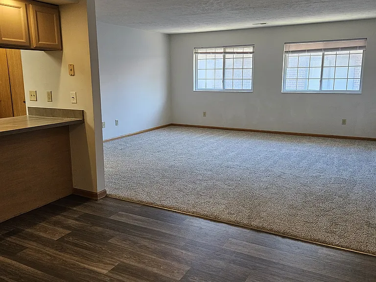 4523 Prescott Ave — Photo 6