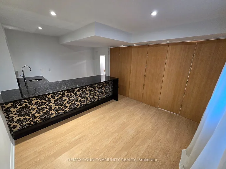 21 Addison St #BASEMENT — Photo 9
