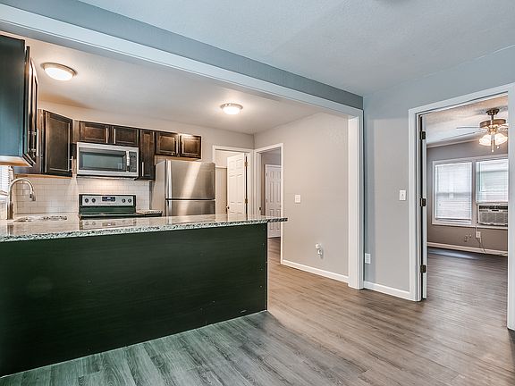 4th image of 415 Elm Ave APT 2