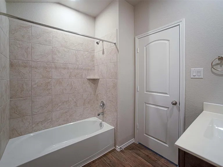 14086 Sharktooth Hill Ln — Photo 14