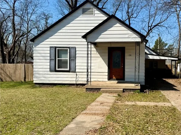 1311 N 38th St, Fort Smith, AR 72904