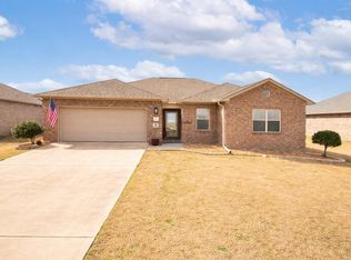 13 Marlin Dr, Austin, AR 72007