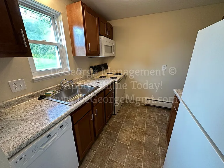 William's Tribute Apartments — Photo 6