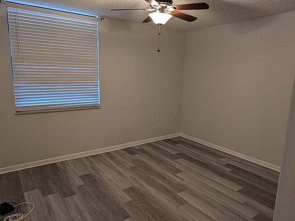 5th image of 1506 Whitehall Drive #203