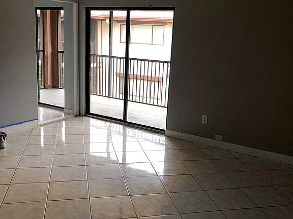 5th image of 9720 S Belfort Cir #208