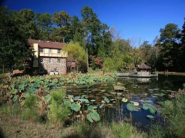 4361 Hardwood Cir, Lilburn, GA 30047