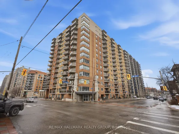 429 Somerset St W #Penthouse 13, Ottawa, ON K2P 2P5