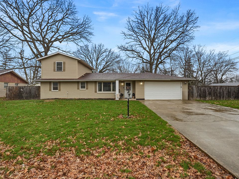 1st image of 202 Cottonwood Dr