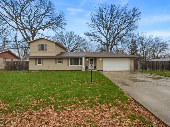 202 Cottonwood Dr, Anderson, IN 46012