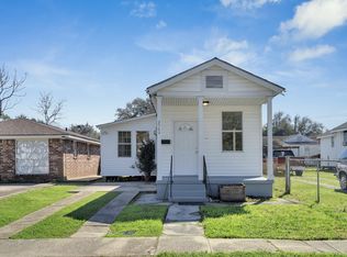 2560 Gladiolus St, New Orleans, LA 70122