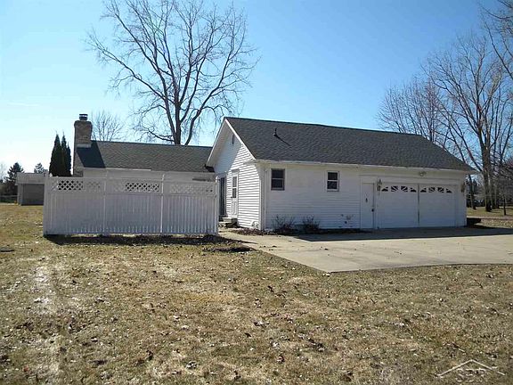 5th image of 4100 Maple Woods Dr W