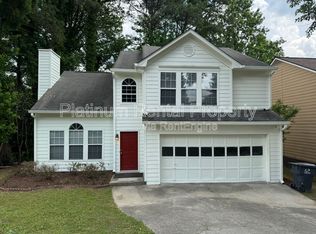 1451 Glynview Cir, Lawrenceville, GA 30043