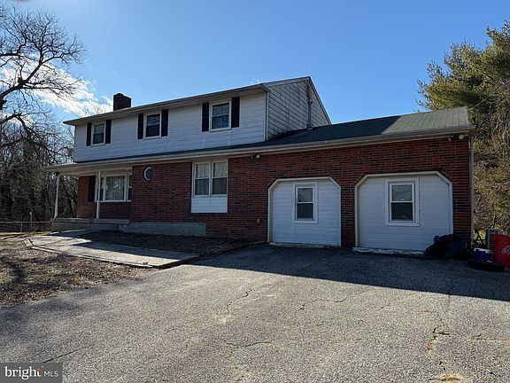 3rd image of 2498 N West Blvd