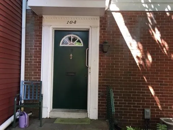 104 Pearl St #B, Lancaster, PA 17603