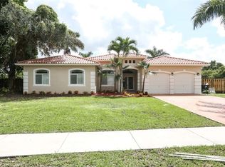 13390 SW 204th St, Miami, FL 33177