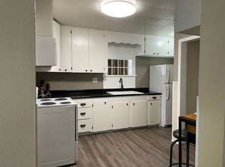 214 4th St NE, Watertown, SD 57201