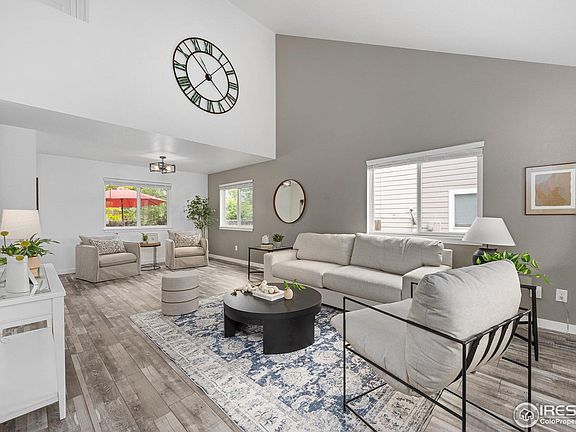 3rd image of 1071 Lavender Ave