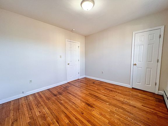 5th image of 37-39 Dorothy St #37B1