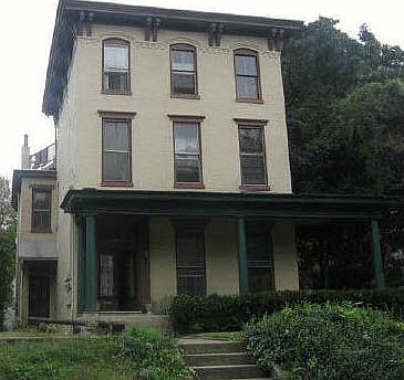 4th image of 1061 Cherokee Rd APT 2